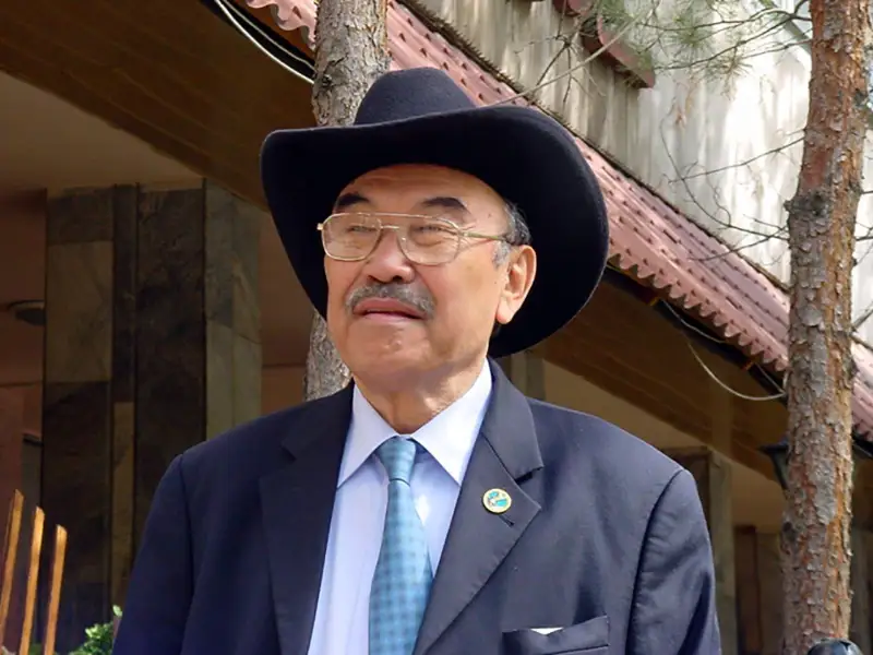 شەرحان مۇرتازا. ورالحان ەسكە تۇسكەندەگى ەلەس پەن ويلار