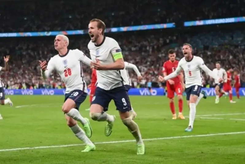 فۋتبولدان ەۋروپا چەمپيوناتى: فينالدى قايدان كورۋگە بولادى؟