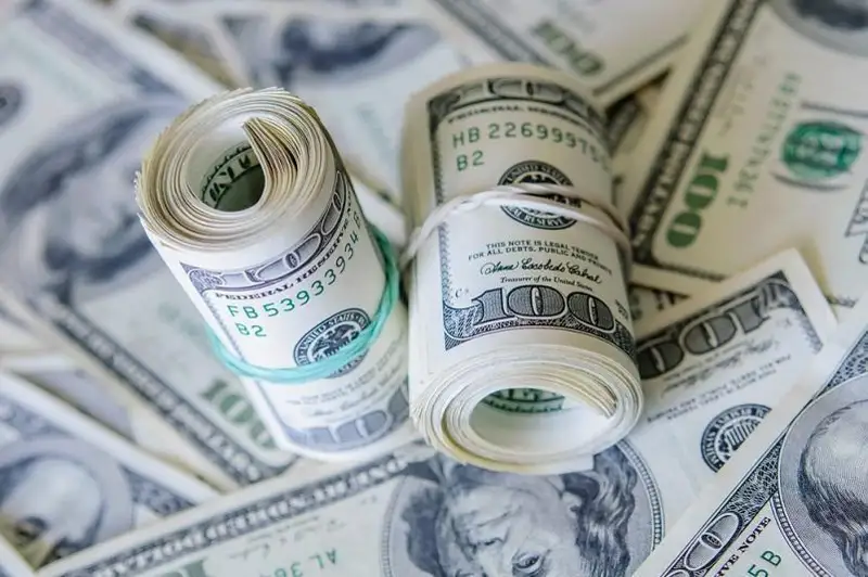 قور بيرجاسىندا دوللار باعامى ارزاندادى