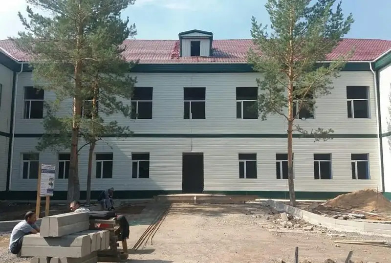 Более 170 объектов образования ремонтируют в Карагандинской области