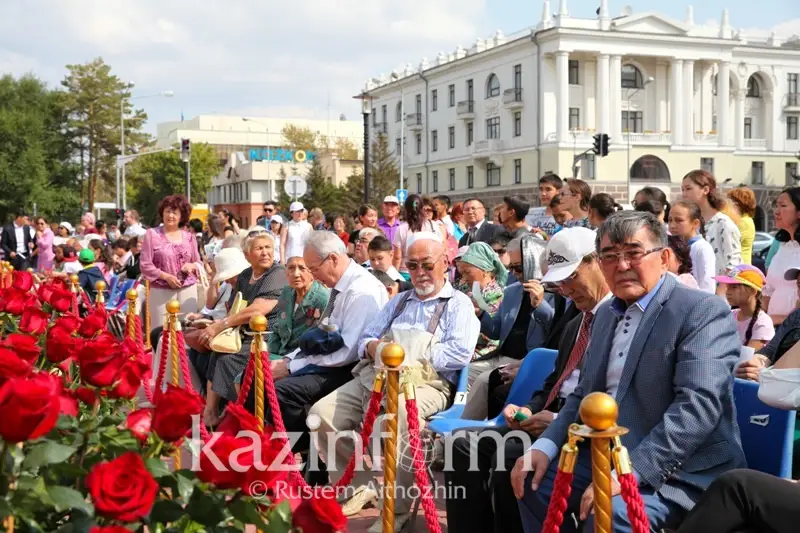 Астанада Ұлы Абайдың 172 жылдығы аталып өтті