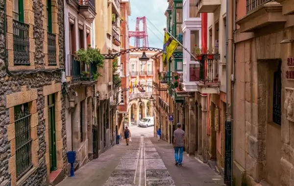 كەلەر جىلعى ەڭ تانىمال تۋريستىك باعىتتار