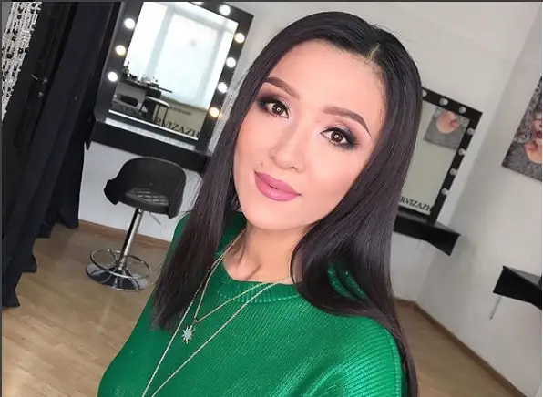 مەرۋەرت تۇسىپبايەۆا «قيماي سەنى بارامىن» بەينە بايانىن قالاي تۇسىرگەنىن ايتىپ بەردى