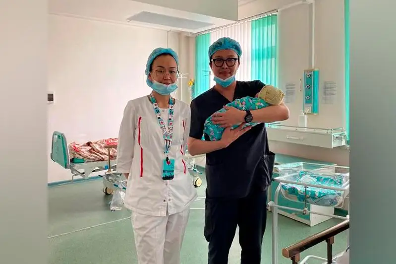 Гигантскую девочку родила жительница Тараза