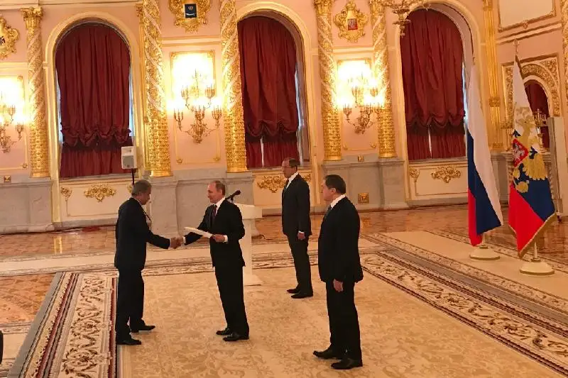 Тасмағамбетов Путинге сенім грамоталарын тапсырды