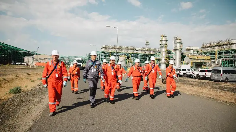 «QazMunaıGaz» basshysy Qashaǵandaǵy Soltústik Kaspıı jobasynyń óndiristik nysandaryn aralady