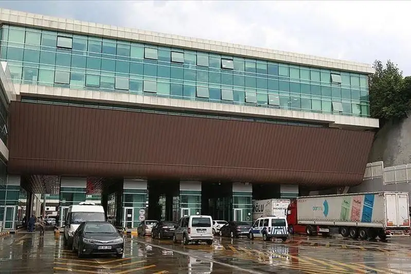 تۇركيا تۋريستەر ءۇشىن شەكاراسىن اشتى