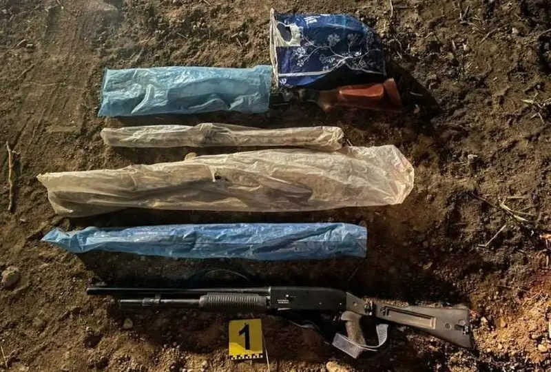 Мешок с оружием и боеприпасами обнаружили в Таразе