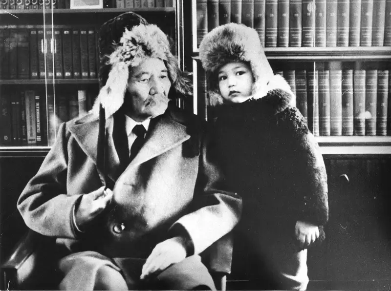 باۋىرجان مومىش ۇلى: «ۇلىما ايتارىم...»