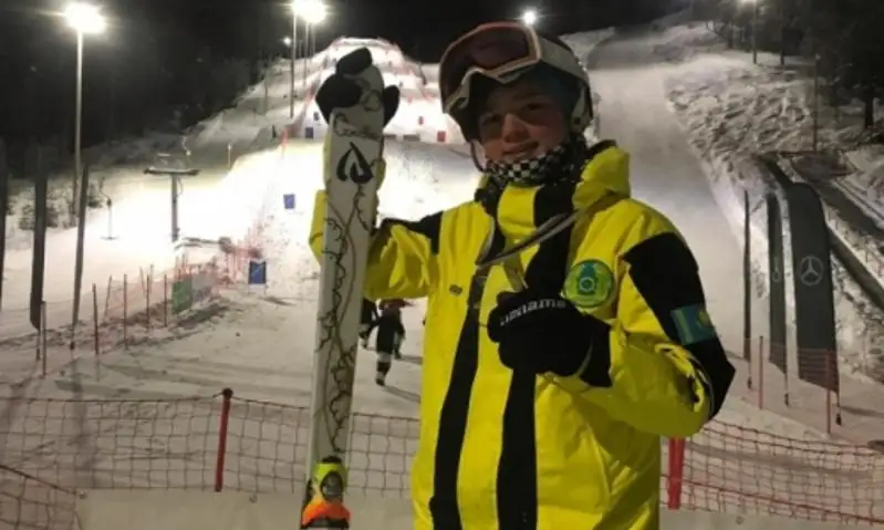 16-летняя казахстанка взяла «серебро» юниорского ЧМ в могуле