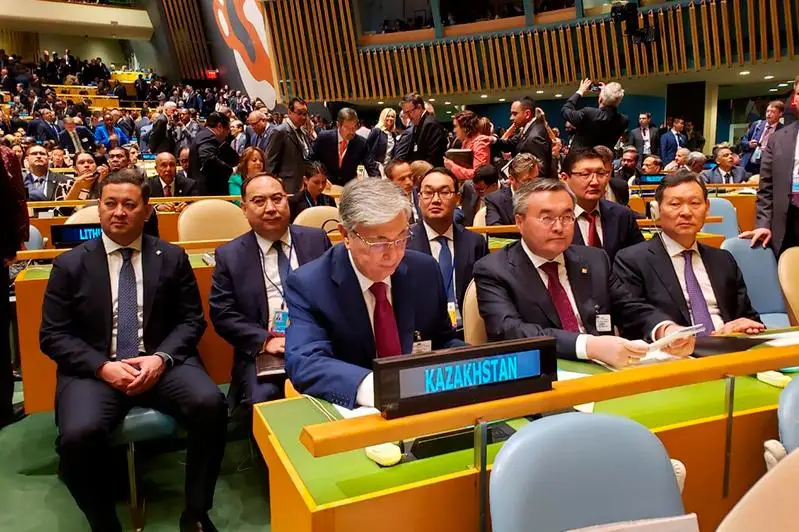 مەملەكەت باسشىسى ب ۇ ۇ باس اسسامبلەياسىنىڭ 74- سەسسياسى جالپى دەباتتارىنىڭ اشىلۋىنا قاتىستى