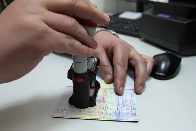 قازاقستاندا 7 مىڭنان استام ادامنىڭ ازاماتتىعى جوق – ءى ءى م