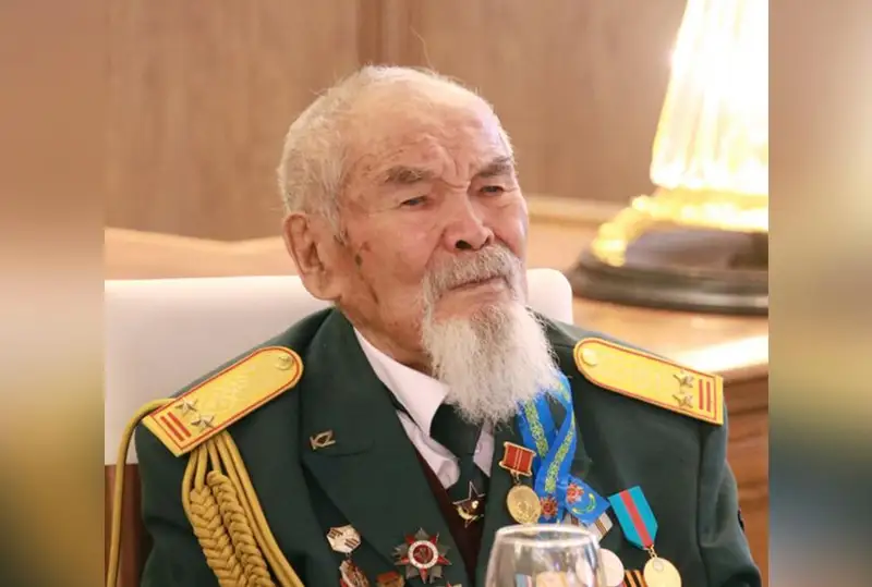 Мира и процветания пожелал Казахстану 99-летний карагандинский ветеран