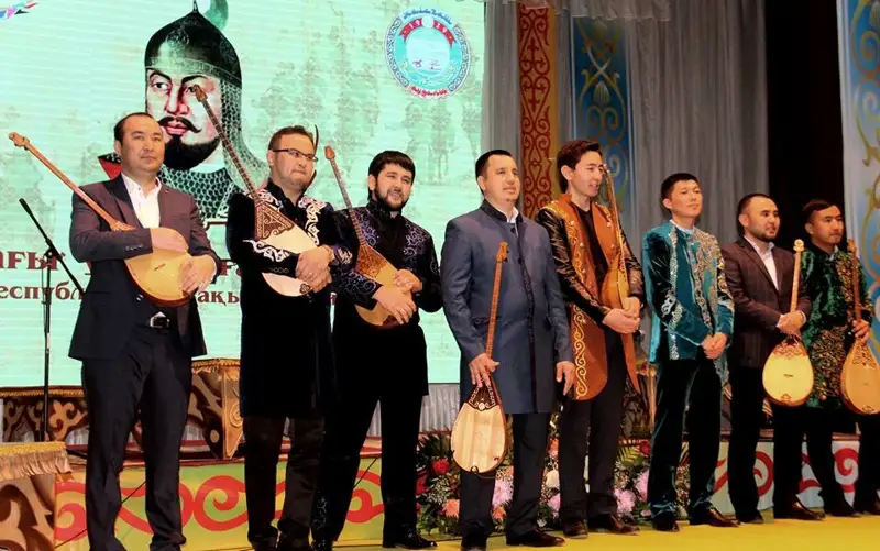 ايتىس اقىندارىنىڭ قىزىقتى قاعىتپالارى