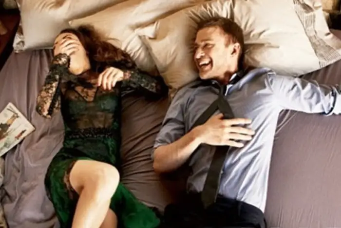 e4da3b7fbbce2345d7772b0674a318d537