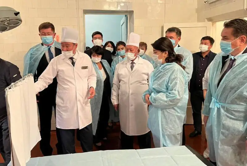 Ажар Гиният посетила Казахский республиканский лепрозорий в Кызылординской области