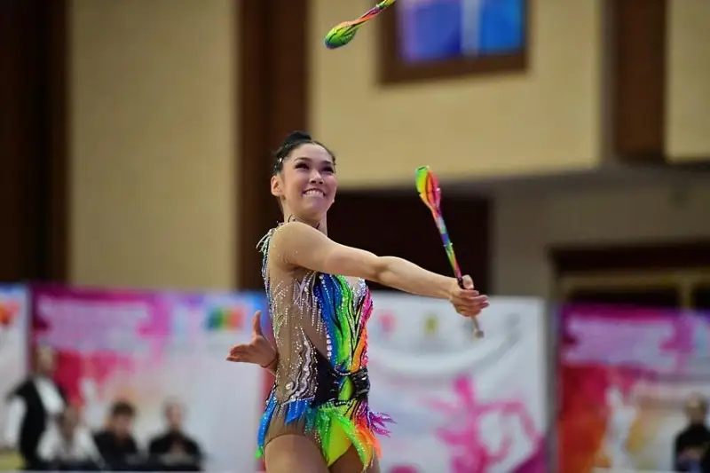 Eljan Tanıeva kórkem gımnastıkadan QR chempıony atandy