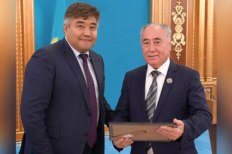 ءتىل جاناشىرلارىنا پرەزيدەنتتىڭ «العىس حاتى» بەرىلدى