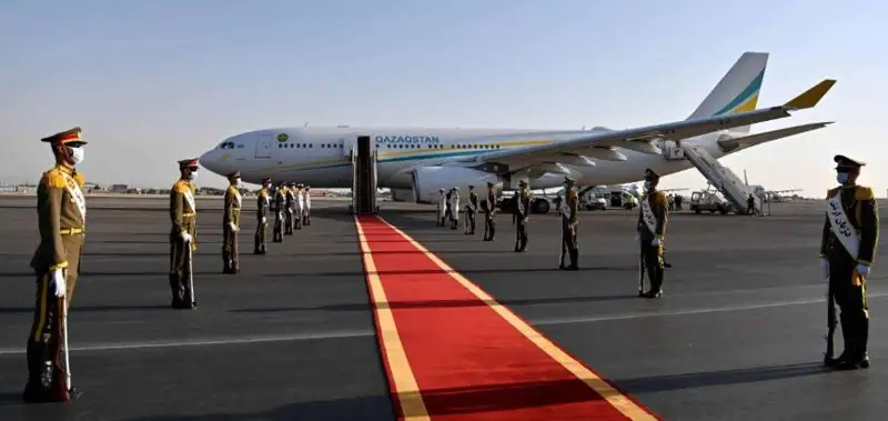 Касым-Жомарт Токаев вылетел из Ирана в Казахстан