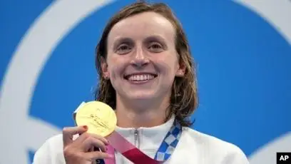 توكيو وليمپياداسىندا ءتورت التىن مەدال ۇتىپ العان امەريكالىق 44 مىڭ دوللار سالىق تولەيدى