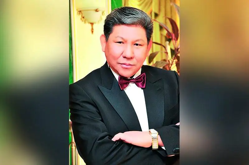 تانىمال رەجيسسەر تەمەنوۆ كينوعا دەيىن اۋلا سىپىرۋشى مەن كۇزەتشى بولىپ جۇمىس ىستەگەن