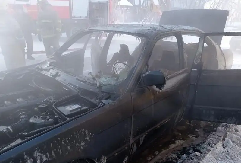 Четыре автомобиля сгорело за сутки в Карагандинской области