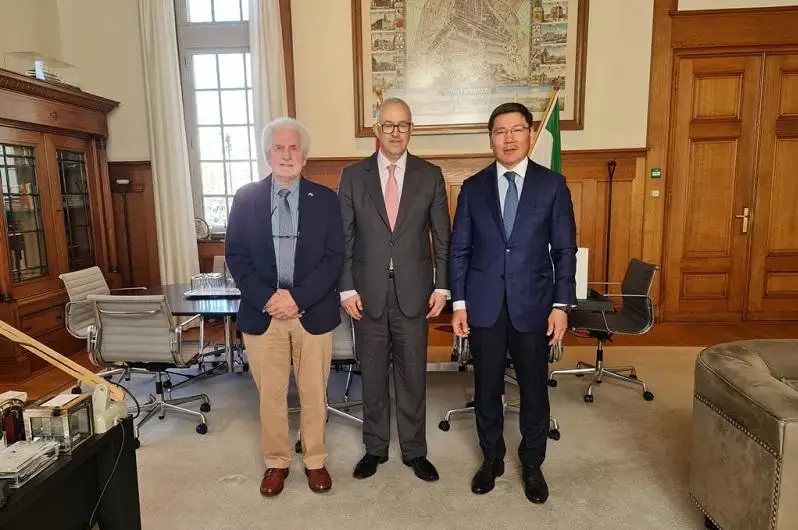 Обсуждены перспективы сотрудничества Казахстана и нидерландского города Роттердама