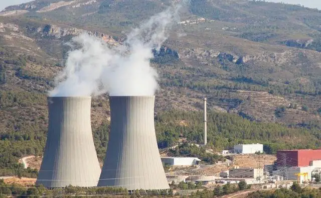 فرانسيادا اتوم ونەركاسىبىنىڭ ەڭ ءىرى الەمدىك سالونى اشىلدى
