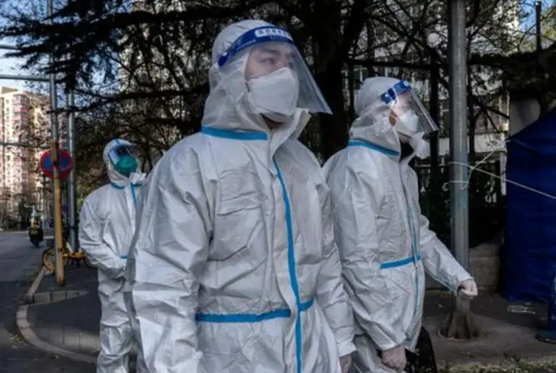 Китай ослабляет ковидные ограничения после массовых протестов