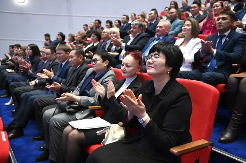 Memleket basshysynyń  Jarlyǵymen Qaraǵandy oblysynyń birqatar azamaty marapattaldy