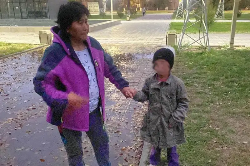 Семь часов почти сотня людей искала в Таразе пропавшую девочку