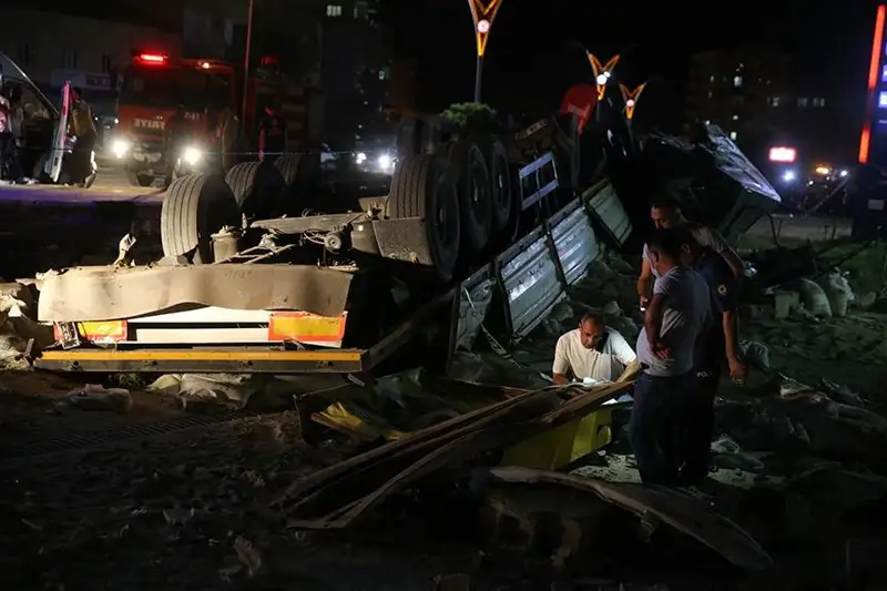 Еще одно крупное дорожно-транспортное происшествие унесло жизни 16 человек в Турции