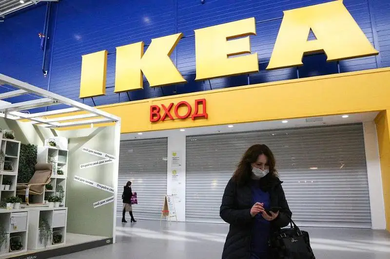 Как россияне отнеслись к уходу международных брендов