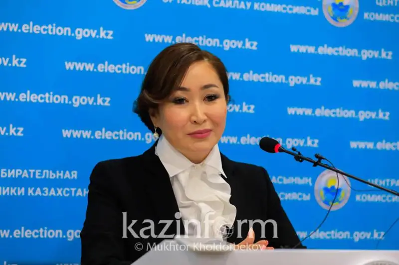 Кандидат в президенты Каракат Абден прошла экзамен на знание госязыка