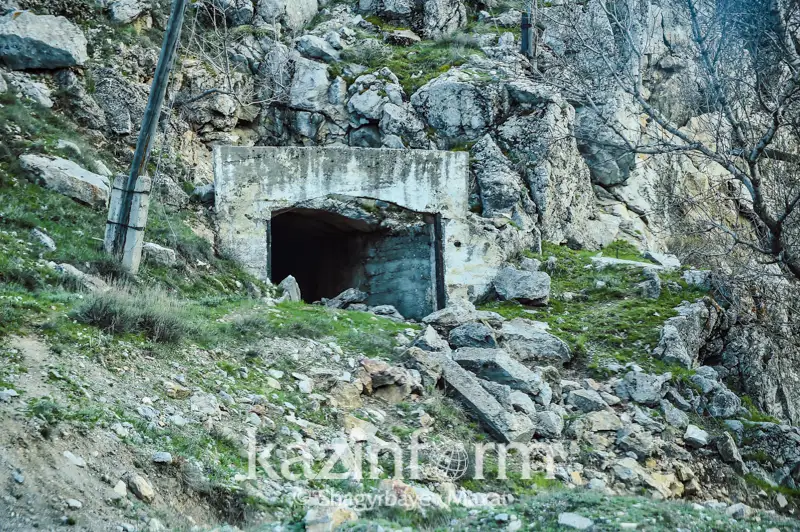 Барнаулдағы қыздың үйдегі фотосы порно