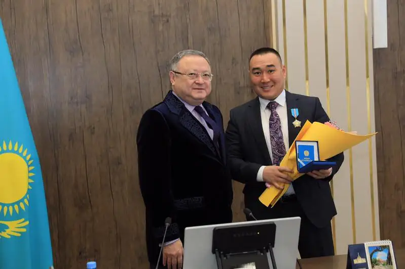 Ряду актюбинцев присуждены госнаграды