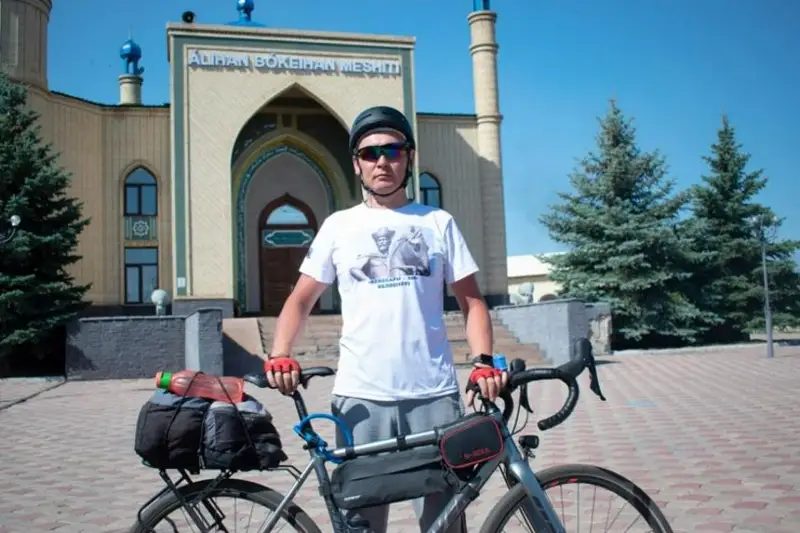 Одиночный велопробег из Нур-Султана в Караганду и обратно совершил астанчанин