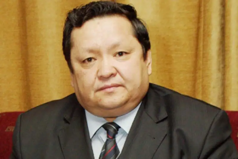 قاسىمحان بەگمانوۆ: ءشامشى قالداياقوۆ مەنىڭ ۇيىمدە كارتوپ ارشىپ وتىر