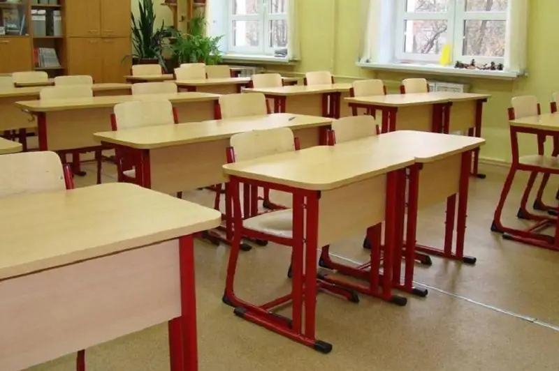 Ata-analar men muǵalimderden mektepti jóndeýge aqsha jınaýǵa bolmaıdy - mınıstrlik
