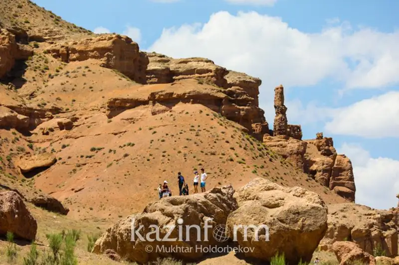 Бесплатные туристические экскурсии организовываются для подростков в Алматы