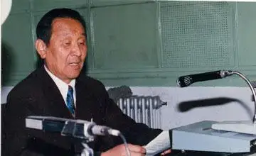 مۇراتبەك تەسەبايەۆ: «اباي جولى» رومانىن راديودا 80 ساعات بويى وقىعانمىن