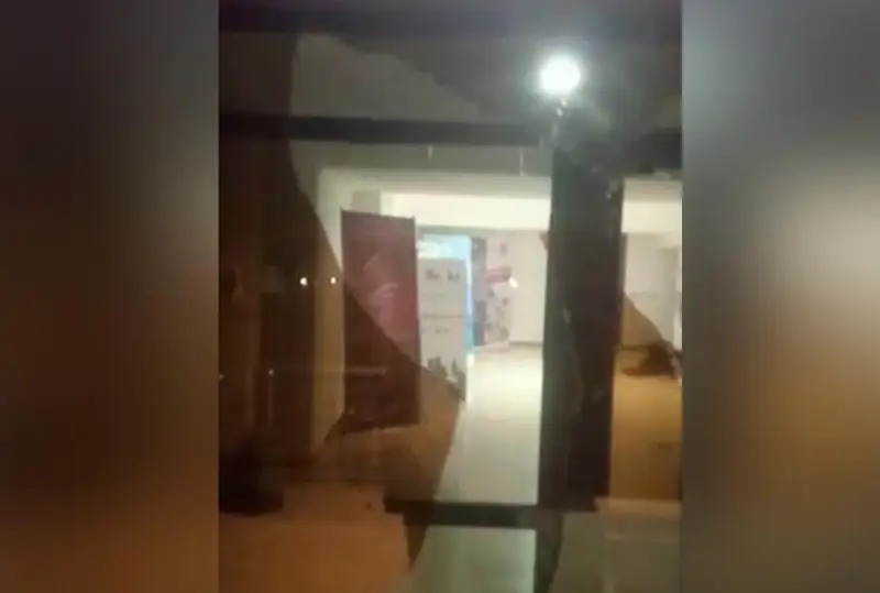 «El Media» redaktsııasyna kireberis vıtrınalardy syndyrǵan kúdiktiler ustaldy
