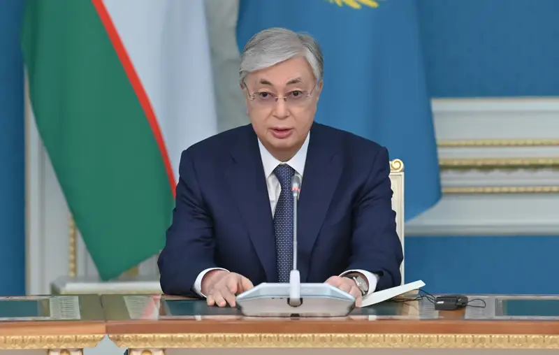 قازاقستان مەن وزبەكستان پرەزيدەنتتەرى ب ا ق وكىلدەرى ءۇشىن بىرلەسكەن بريفينگ وتكىزدى