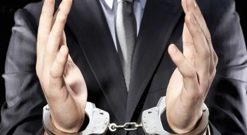الماتى وبلىسىندا اكىمدىك قىزمەتكەرلەرى ۇستالعان ءساتتىڭ ۆيدەوسى پايدا بولدى