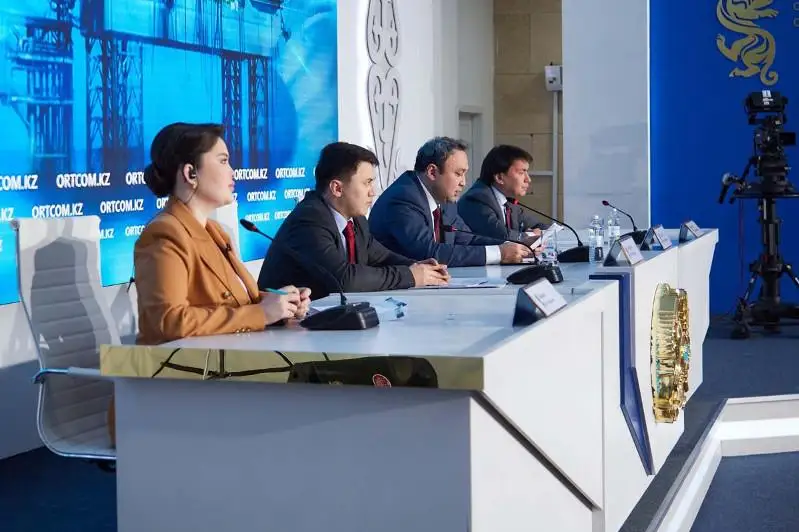 Монополисты приобретают в ущерб потребителям более дорогую электроэнергию со своих станций - АЗРК