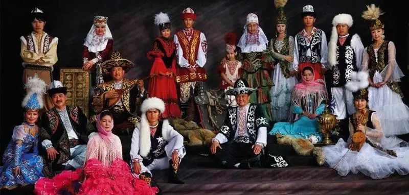 قازاقتىڭ ءوزىن-ءوزى تانۋ جولى