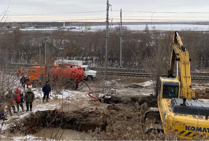 Въезд в Петропавловск перекрыли из-за аварии на водопроводе