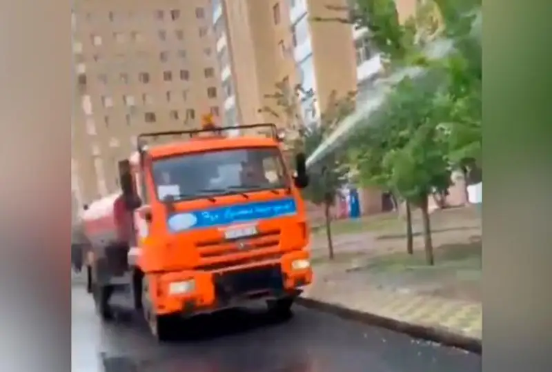 Почему в дождливую погоду поливают деревья - ответ «Астана Зеленстрой»