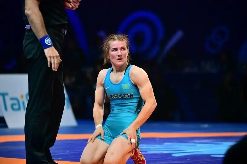 ايەلدەر كۇرەسىنەن الەم چەمپيوناتىندا ءۇش بالۋانىمىز قولا مەدالعا تالاسادى