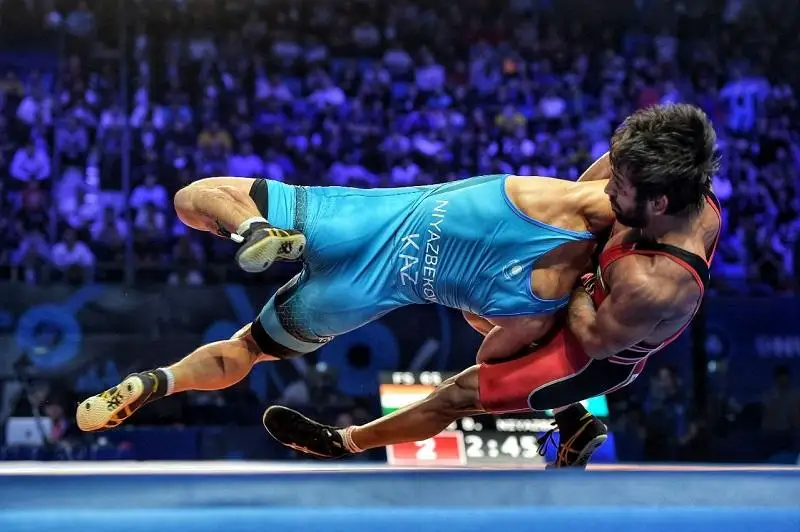 كۇرەس تۇرلەرىنەن الەم چەمپيوناتى: بۇگىن - «التىنعا» تالاساتىن كۇن